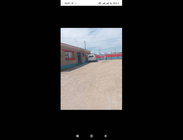 3 BEDROOM FREEHOLD FOR SALE IN MANDELA PARK